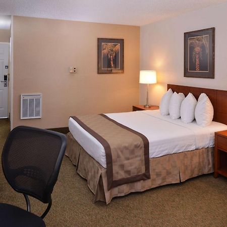Best Western Airport Inn Phoenix Exteriör bild